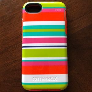 Otter box iPhone 6/ 6s case.